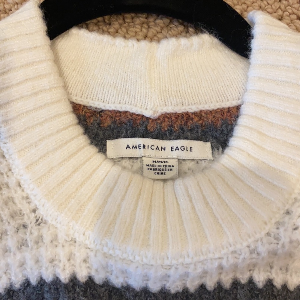 Sweater - Picture 4 of 4
